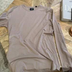 Cuts curve-hem shirt